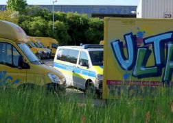 Paketautos Bei Jena Mit FCC Graffiti Besprueht 08